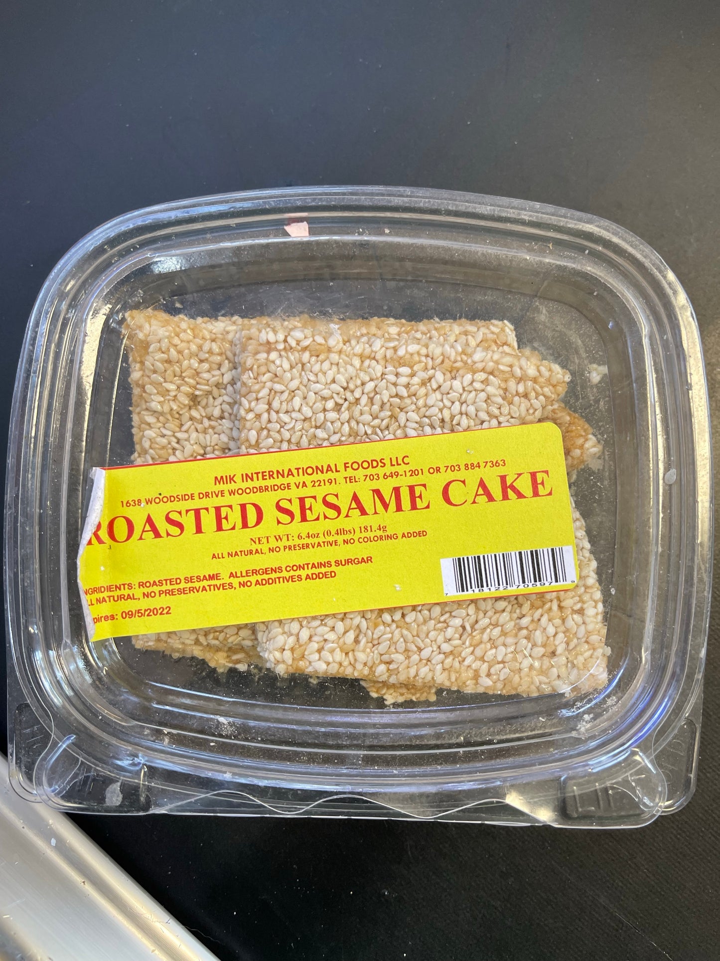 ROASTED SESAME CAKE